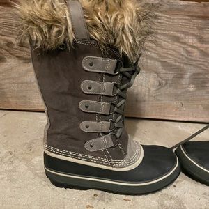 Sorel Joan of Arctic boots (women’s)